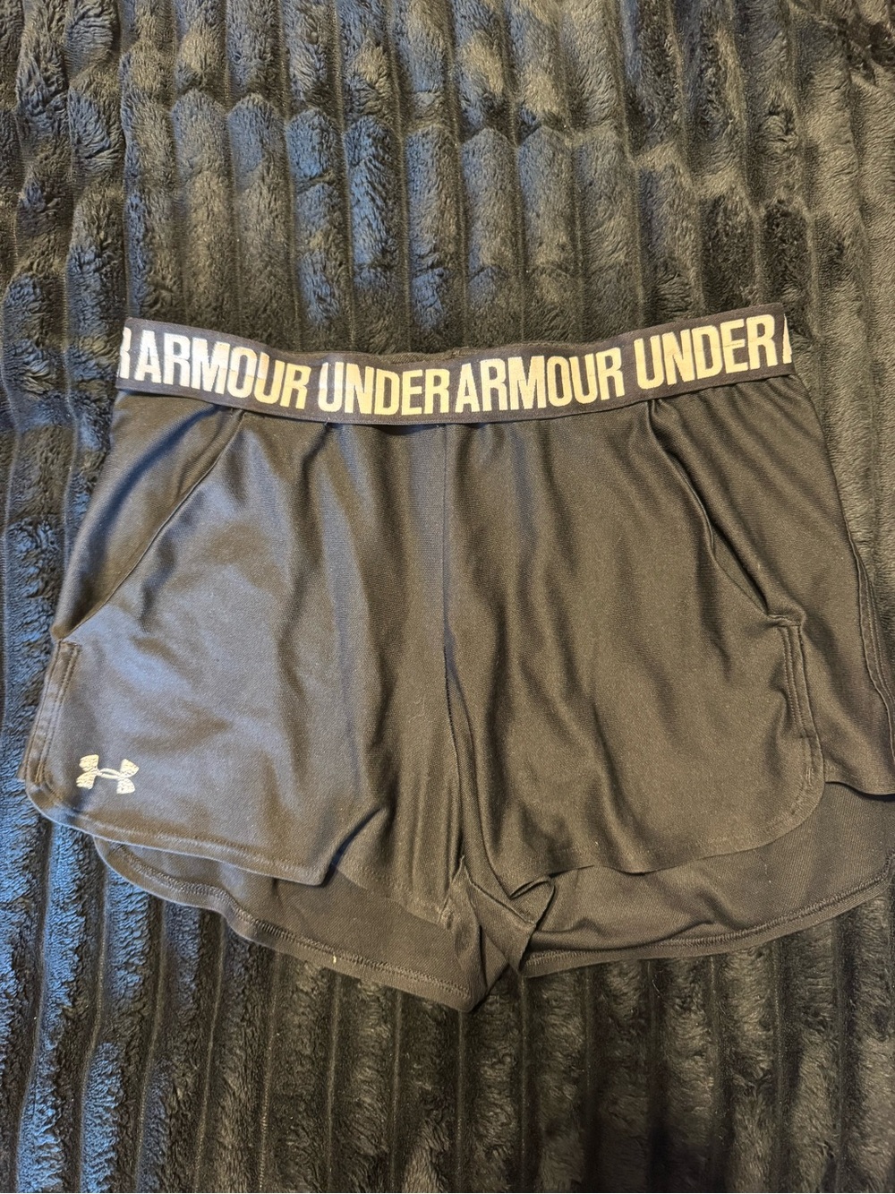 Under Armour Black Women's Athletic Shorts with Logo Waistband